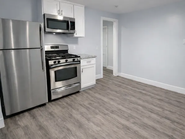 458 High St, Central Falls, RI