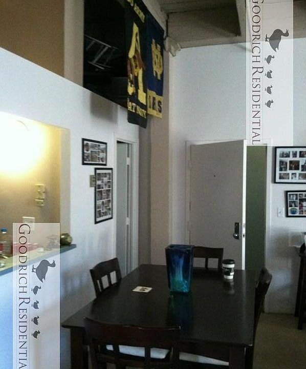 2nd image of 10 Thatcher St APT 301