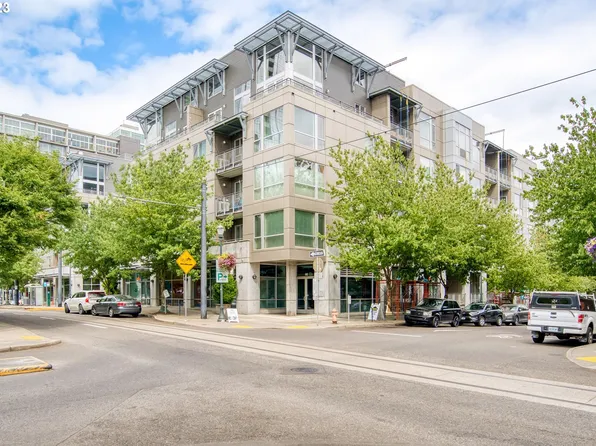 1125 NW 9th Ave APT 303, Portland, OR 97209