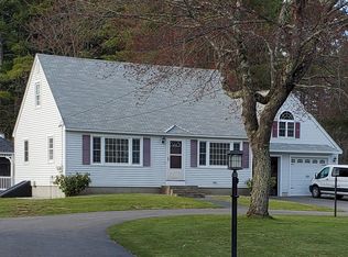 47 Page Rd, Litchfield, NH 03052