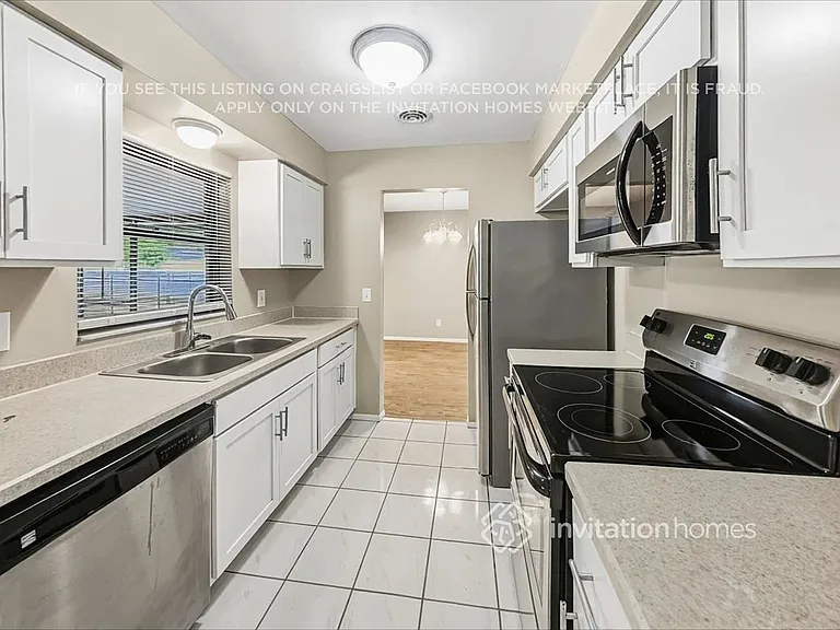 10948 Tangora St — Photo 18