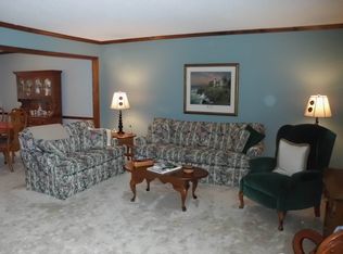 8218 Lake Terrace Dr, Evansville, IN 47715