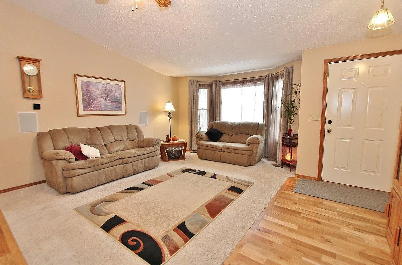 4464 S Timridge Way — Photo 3
