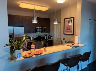 757 N Orleans St #1112, Chicago, IL 60610