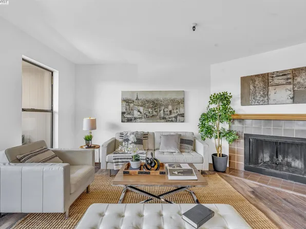 2917 Macarthur Blvd APT 2F, Oakland, CA 94602