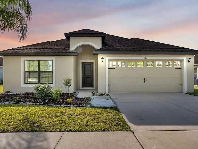 2447 Torrens Dr — Photo 1