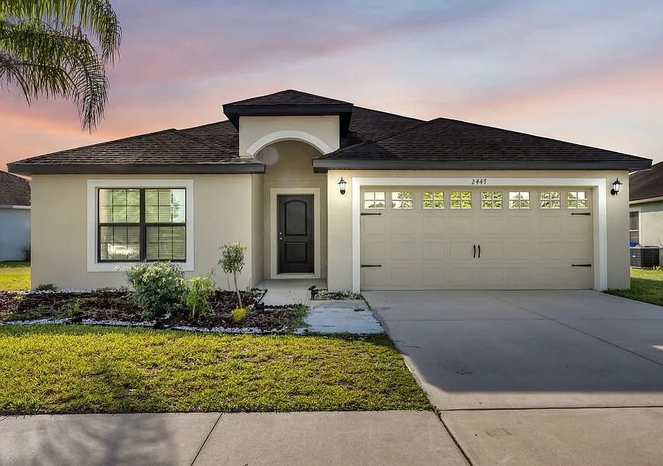 2447 Torrens Dr