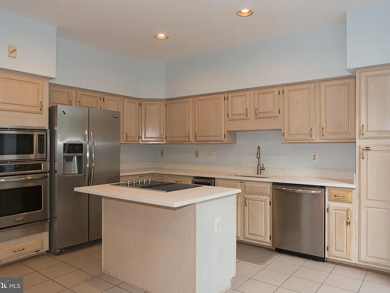 7828 Oracle Pl — Photo 6