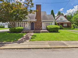 120 Maple Ln, Sistersville, WV 26175
