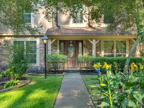 103 Breezy Point Pl, Spring, TX 77381