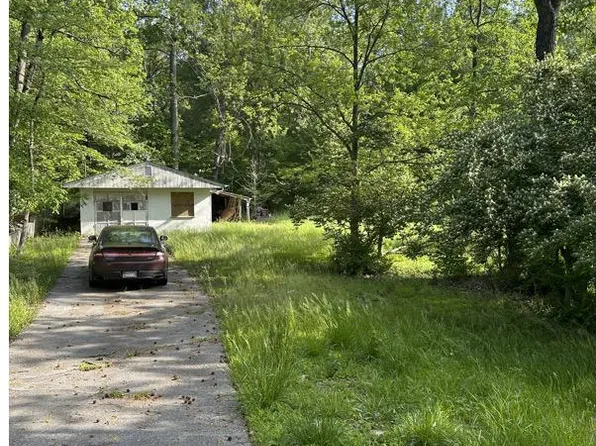 8306 Echo Ln, Clinton, MD 20735