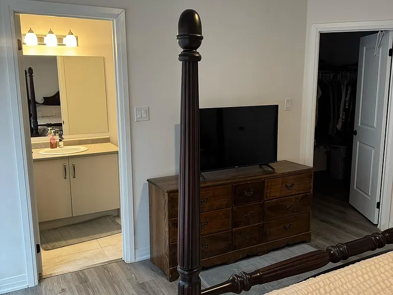 42 Ambereen Pl E — Photo 24