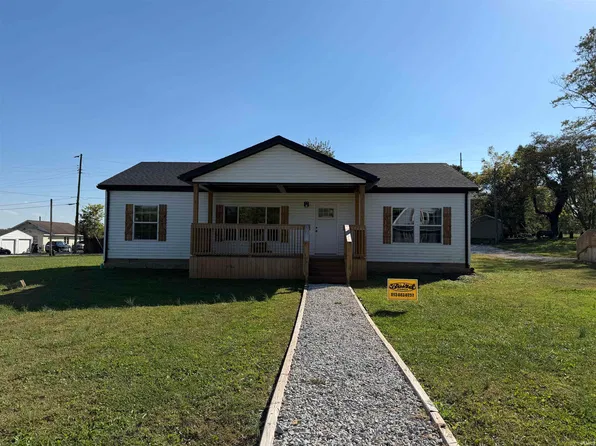 524 Lawton St, Bicknell, IN 47512
