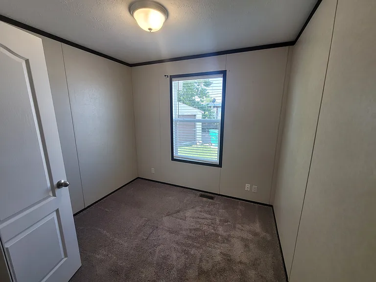 5604 Candle St — Photo 11