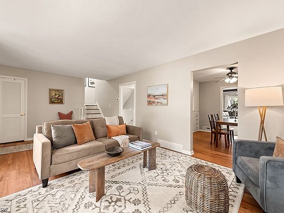 3rd image of 4185 Leona Dr