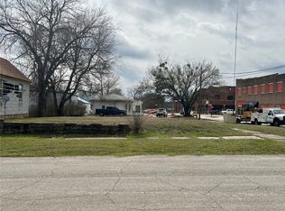 604 E 5th St, Okmulgee, OK 74447