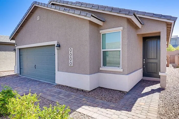 4 bed, 2.0 bath, 1490 sqft, $2,195 — Photo 4