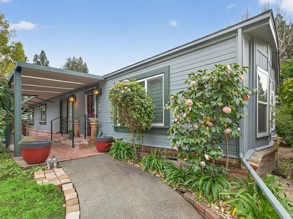 2 La Cuesta Court, St. Helena, CA 94574