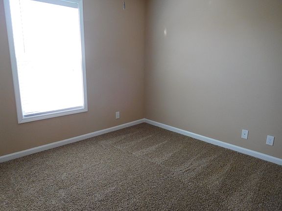 3rd image of 3618 Fox Den Ln