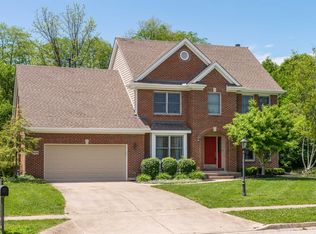 843 Autumn Leaf Dr, Dayton, OH 45430