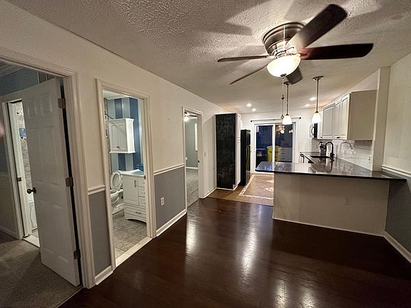 2nd image of 502 Greenhill Ct
