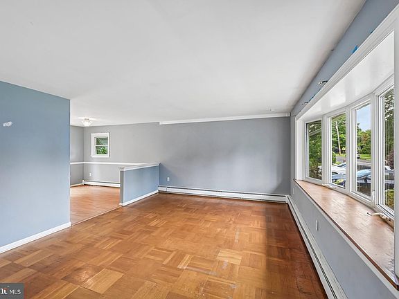 4th image of 508 Fairview Ave