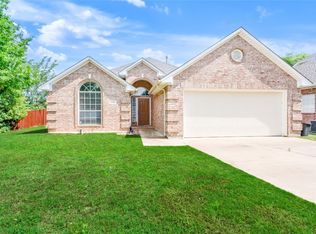1811 Swaim Ct, Arlington, TX 76001