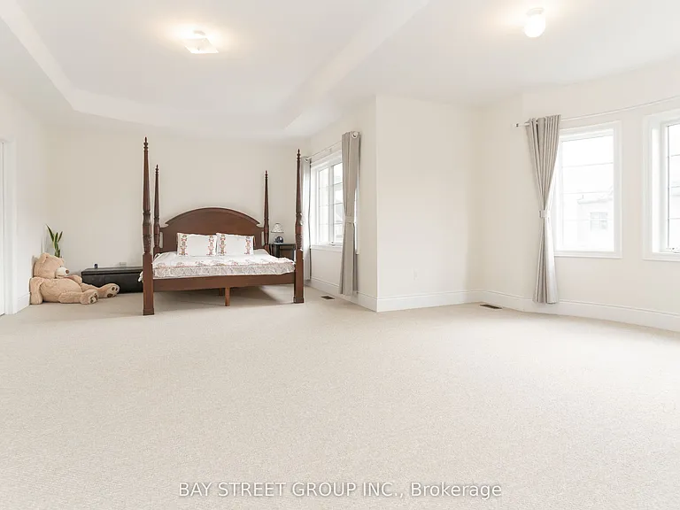 67 Nave St — Photo 23
