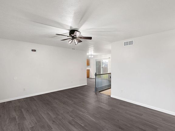 4th image of 2915 Leana Dr