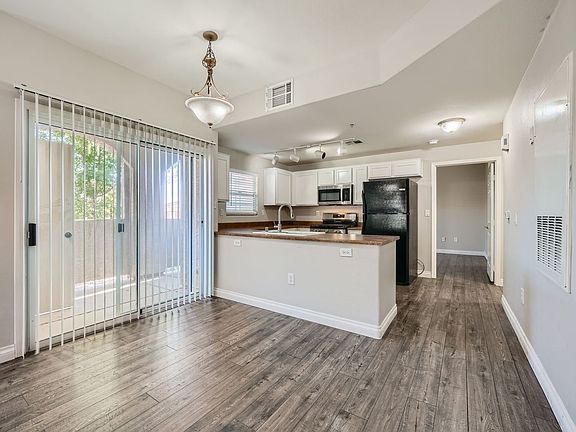 3rd image of 3930 Legend Hills St Unit 101