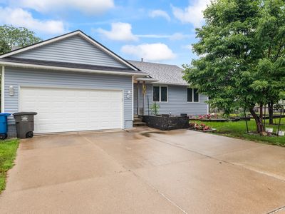 3006 Shadow Creek Ln, Des Moines, IA, 50320
