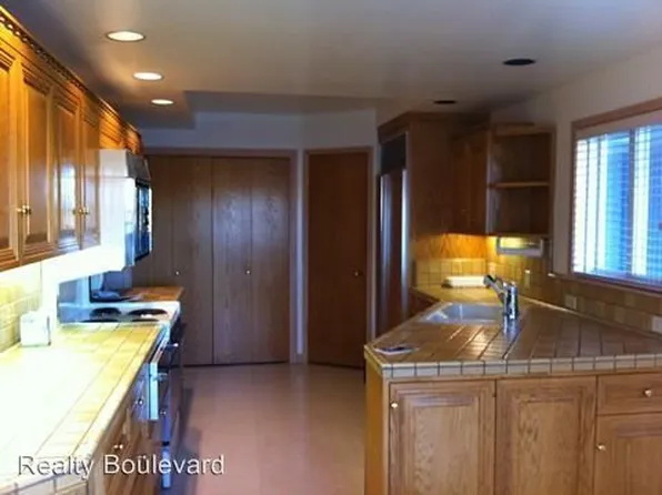 2580 Holcomb Ranch Ln, Reno, NV 89511