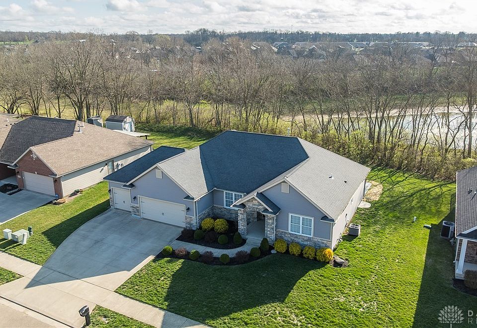 703 Sherwood Dr, Troy, OH 45373 | Zillow