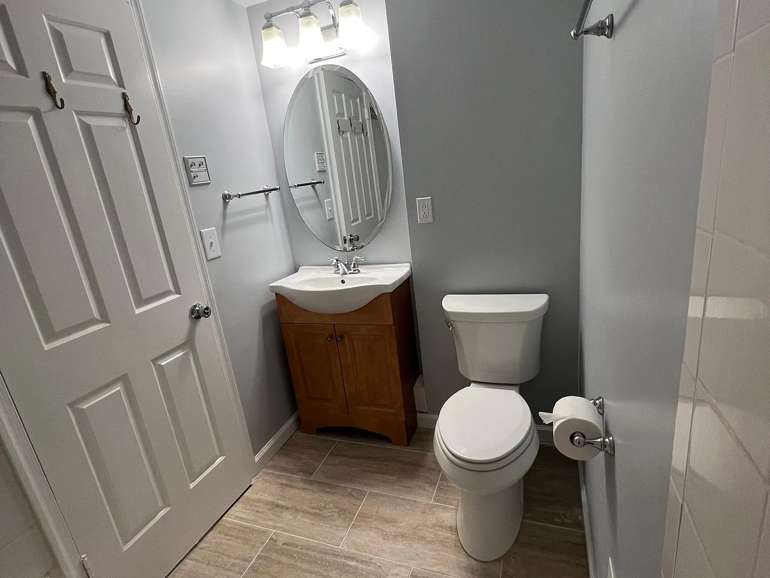 1 bed, 867 sqft, $2,250 — Photo 3