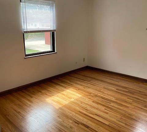 2nd image of 1523 King Ave #1523