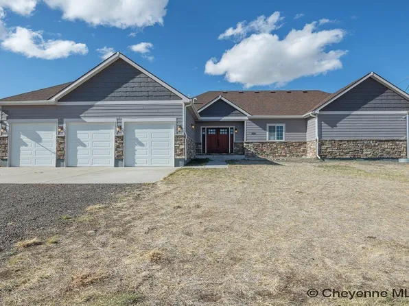 694 Jaymers Ln, Cheyenne, WY 82059