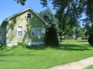 608 Bristol Rd, Yorkville, IL 60560