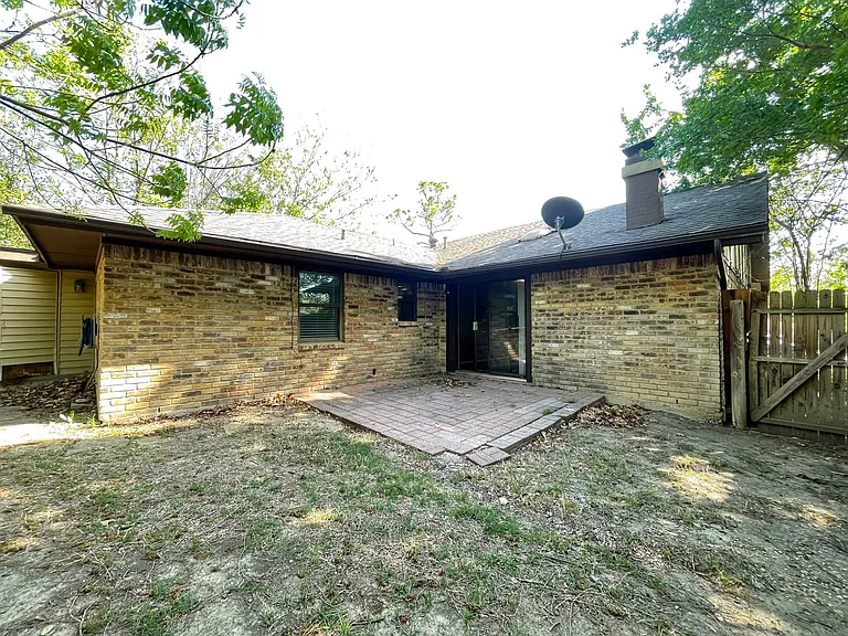 2917 Elsinor Dr — Photo 24