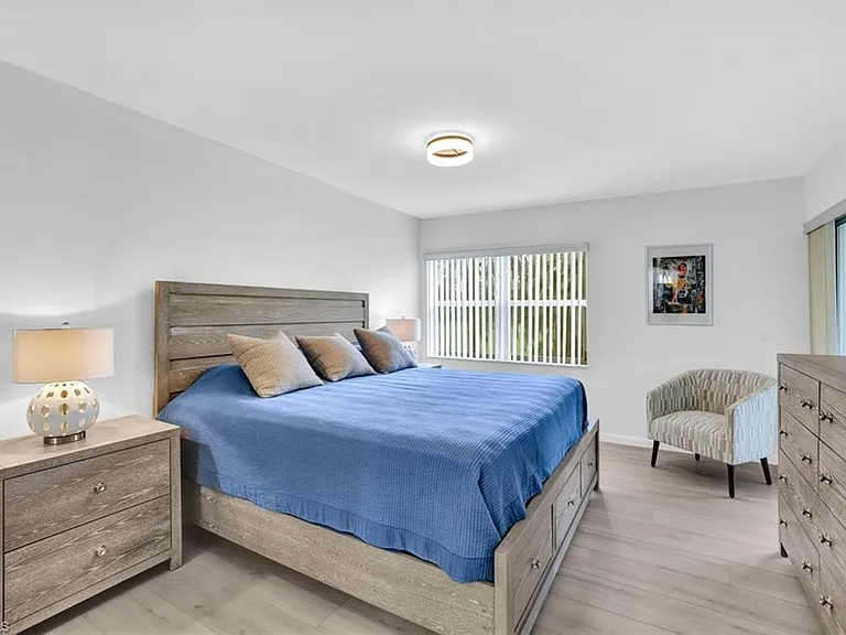 1055 Forest Lakes Dr #F203 — Photo 9