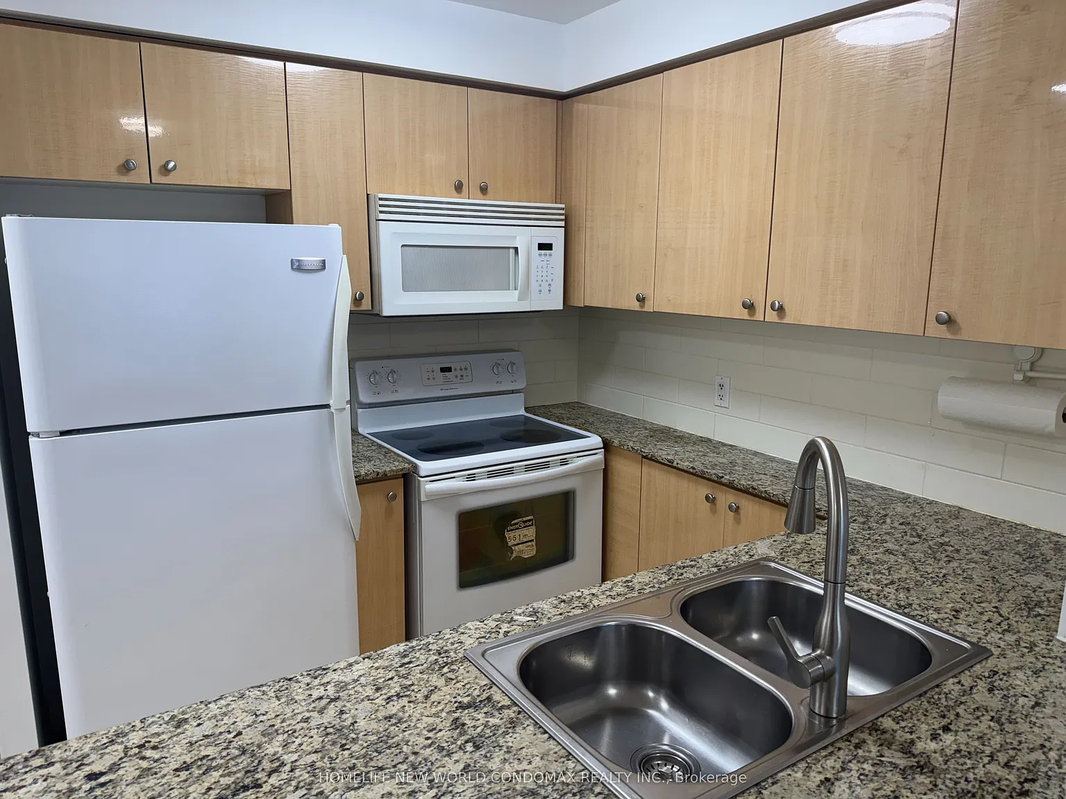 2 bed, $2,600 — Photo 3