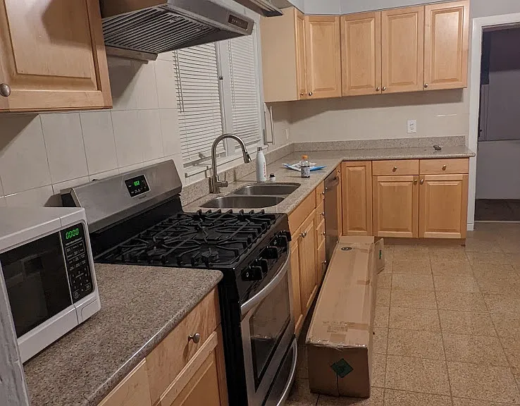 2846 S Union Ave — Photo 3