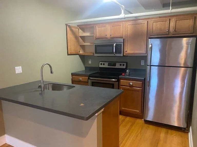 4-6 Sheridan Ave #2A — Photo 9