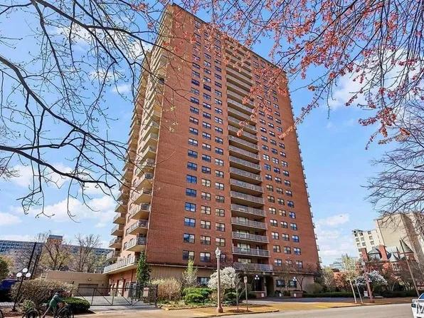4466 W Pne #22F, Saint Louis, MO 63108