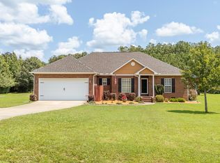 625 Twelve Oaks Dr, Adamsville, TN 38310