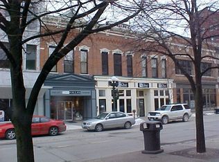 220-224 E 4th St #203, Waterloo, IA 50703