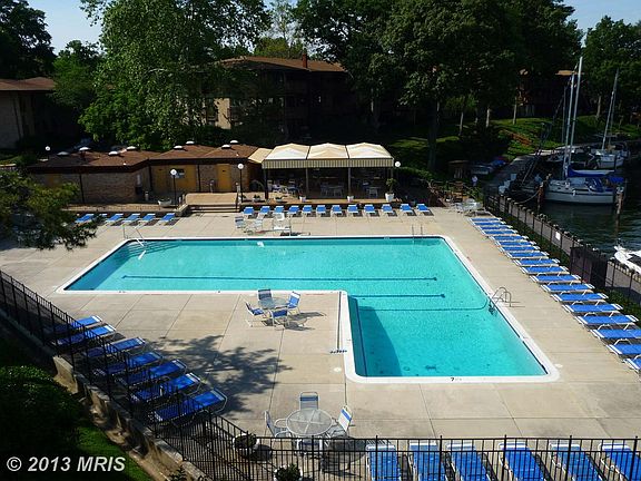 5th image of 792 Fairview Ave APT C