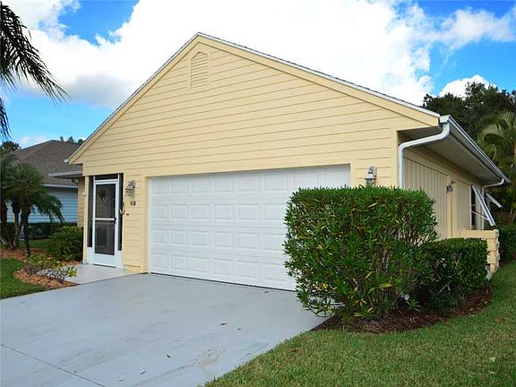 2nd image of 450 Tamarind Pl