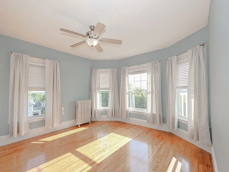 65 Hubbard St #2 — Photo 37
