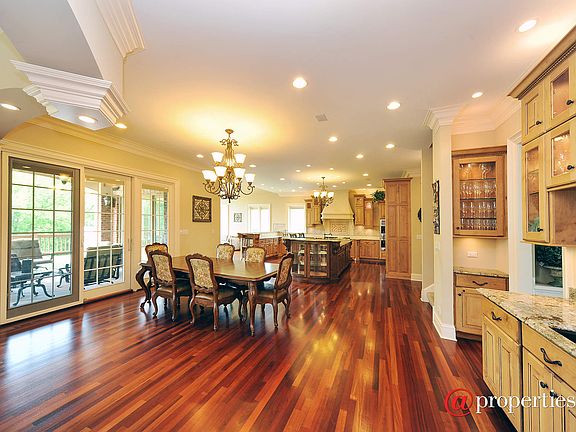 Kitchen / Breakfast Room