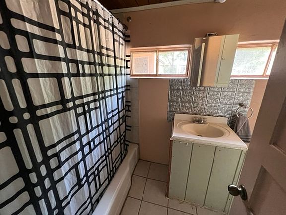 5th image of 1137 W Elm Mott Dr